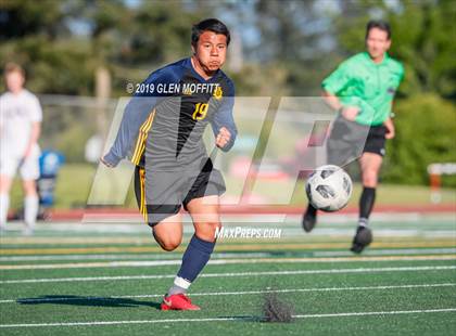 Thumbnail 2 in Issaquah @ Mariner (WIAA 4A Wes-King 3rd Place) photogallery.