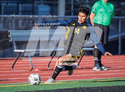 Thumbnail 2 in Issaquah @ Mariner (WIAA 4A Wes-King 3rd Place) photogallery.