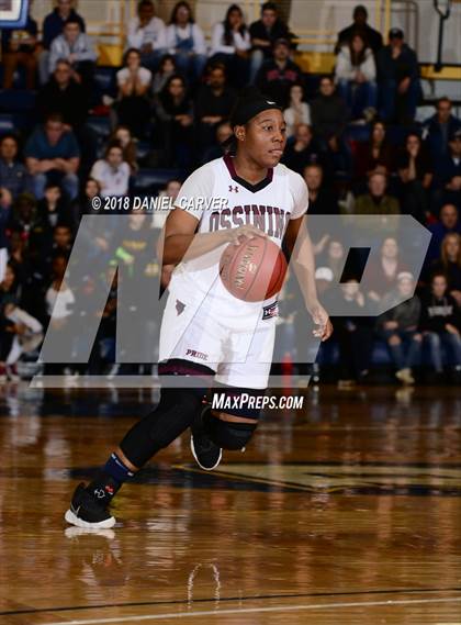 Thumbnail 3 in Our Lady of Lourdes vs. Ossining (Section 1 Class AA Final) photogallery.