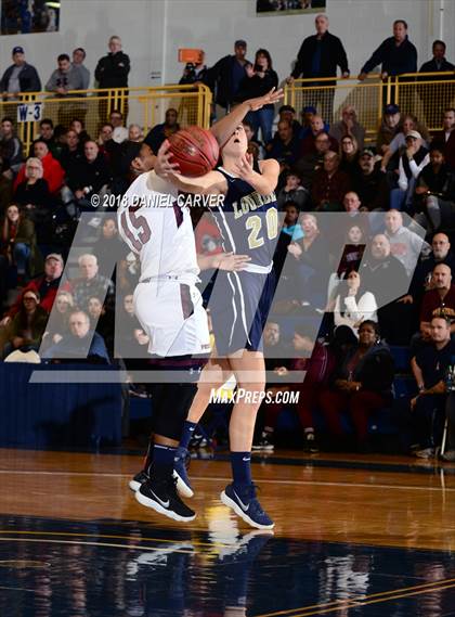 Thumbnail 3 in Our Lady of Lourdes vs. Ossining (Section 1 Class AA Final) photogallery.