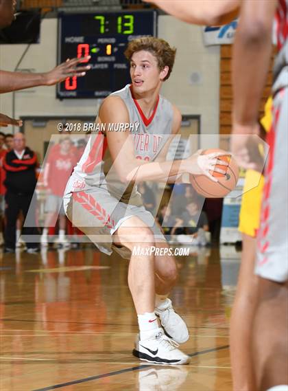 Thumbnail 1 in Oak Hill Academy vs Mater Dei (Les Schwab Invitational) photogallery.