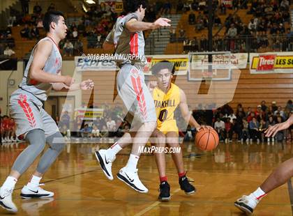 Thumbnail 3 in Oak Hill Academy vs Mater Dei (Les Schwab Invitational) photogallery.