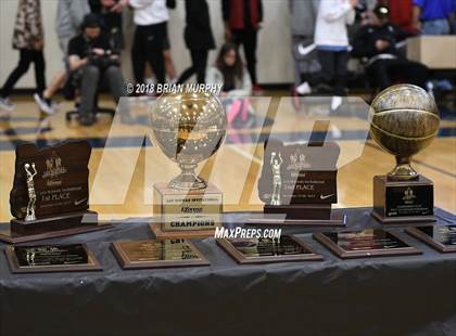 Thumbnail 1 in Oak Hill Academy vs Mater Dei (Les Schwab Invitational) photogallery.