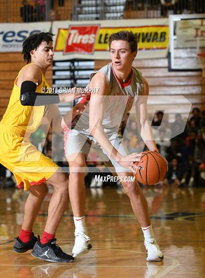 Thumbnail 1 in Oak Hill Academy vs Mater Dei (Les Schwab Invitational) photogallery.