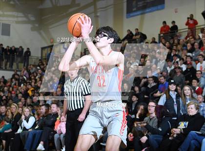 Thumbnail 3 in Oak Hill Academy vs Mater Dei (Les Schwab Invitational) photogallery.