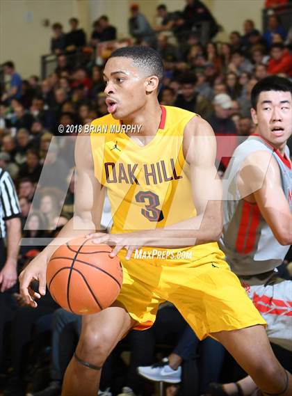 Thumbnail 3 in Oak Hill Academy vs Mater Dei (Les Schwab Invitational) photogallery.