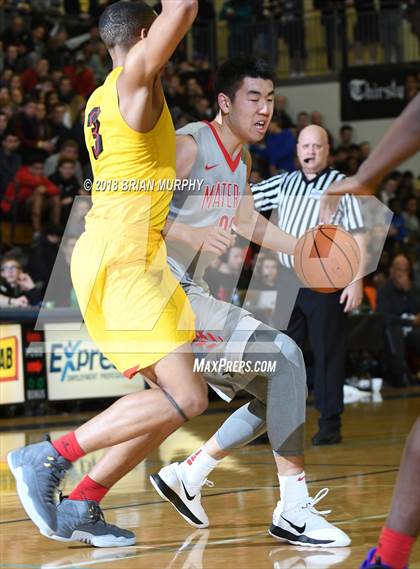 Thumbnail 3 in Oak Hill Academy vs Mater Dei (Les Schwab Invitational) photogallery.