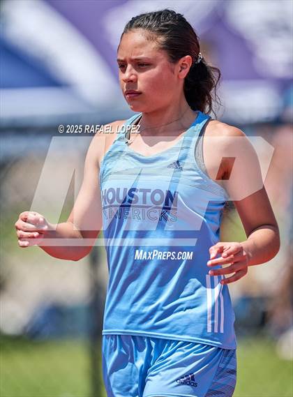 Thumbnail 3 in Lake Houston Conquerors Invitational (4x200M) photogallery.