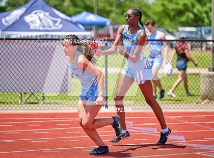 Thumbnail 1 in Lake Houston Conquerors Invitational (4x200M) photogallery.