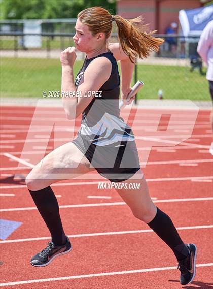 Thumbnail 2 in Lake Houston Conquerors Invitational (4x200M) photogallery.