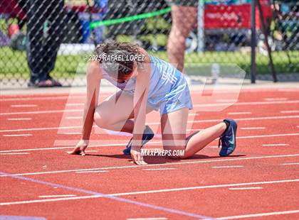Thumbnail 3 in Lake Houston Conquerors Invitational (4x200M) photogallery.