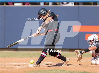 Thumbnail 1 in Edmond Memorial vs Mustang (OSSAA 6A Quarterfinal) photogallery.