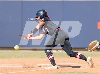 Thumbnail 3 in Edmond Memorial vs Mustang (OSSAA 6A Quarterfinal) photogallery.