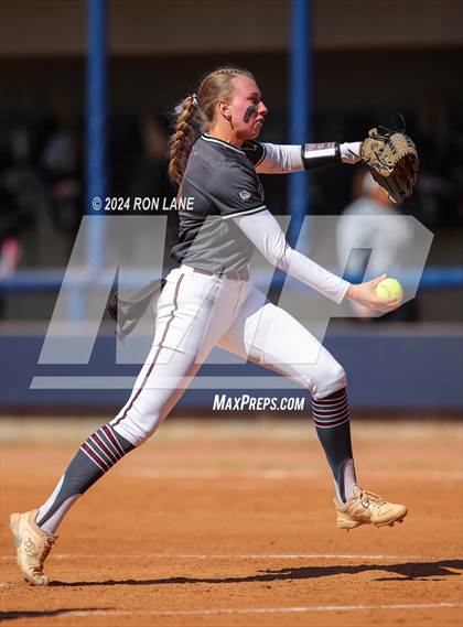 Thumbnail 2 in Edmond Memorial vs Mustang (OSSAA 6A Quarterfinal) photogallery.