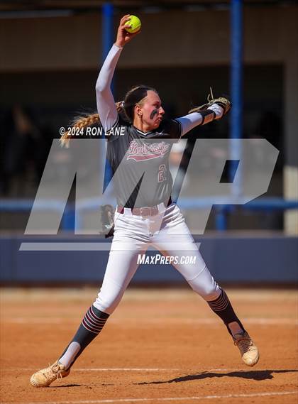 Thumbnail 1 in Edmond Memorial vs Mustang (OSSAA 6A Quarterfinal) photogallery.