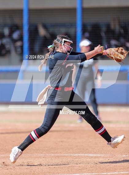 Thumbnail 1 in Edmond Memorial vs Mustang (OSSAA 6A Quarterfinal) photogallery.