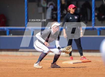 Thumbnail 3 in Edmond Memorial vs Mustang (OSSAA 6A Quarterfinal) photogallery.