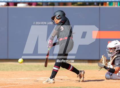 Thumbnail 3 in Edmond Memorial vs Mustang (OSSAA 6A Quarterfinal) photogallery.