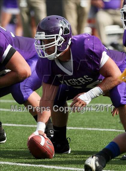 Thumbnail 2 in Oscar Smith vs. Pickerington Central (Kirk Herbstreit National Kickoff Classic) photogallery.