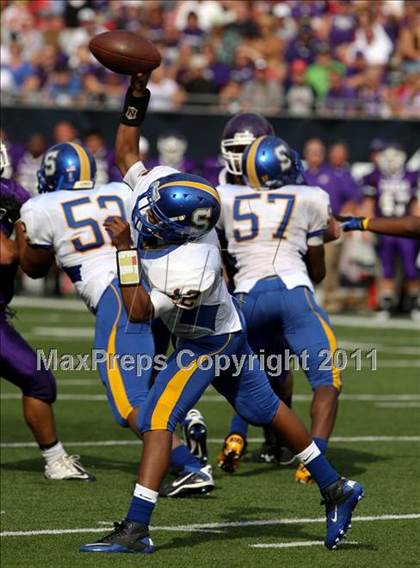 Thumbnail 3 in Oscar Smith vs. Pickerington Central (Kirk Herbstreit National Kickoff Classic) photogallery.
