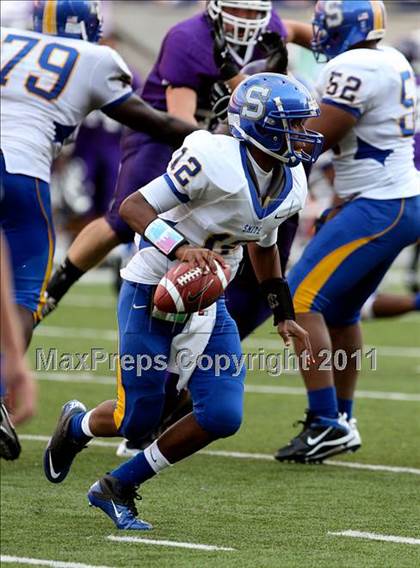 Thumbnail 3 in Oscar Smith vs. Pickerington Central (Kirk Herbstreit National Kickoff Classic) photogallery.