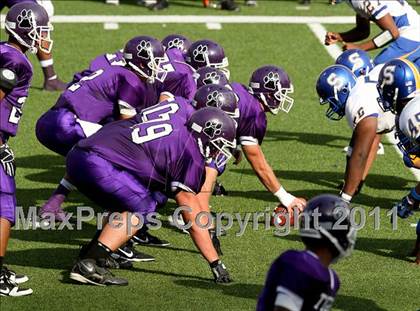 Thumbnail 1 in Oscar Smith vs. Pickerington Central (Kirk Herbstreit National Kickoff Classic) photogallery.