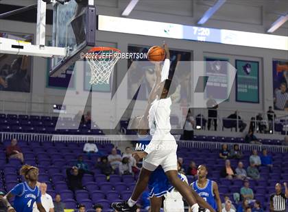 Thumbnail 3 in Canterbury vs Tampa Catholic (City of Palms Classic) photogallery.