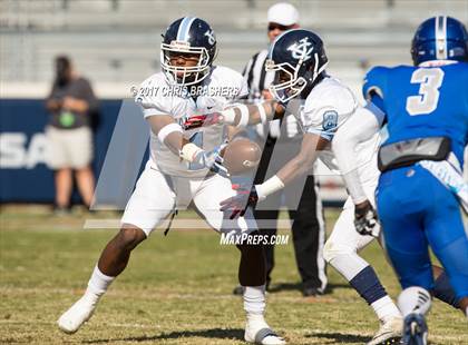 Thumbnail 3 in Jefferson Davis County vs. Yazoo County (MHSAA 3A Final) photogallery.