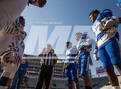 Thumbnail 1 in Jefferson Davis County vs. Yazoo County (MHSAA 3A Final) photogallery.