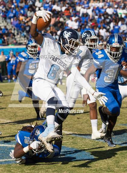 Thumbnail 1 in Jefferson Davis County vs. Yazoo County (MHSAA 3A Final) photogallery.