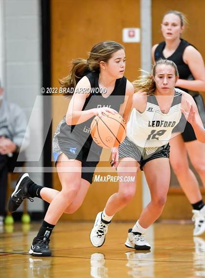 Thumbnail 3 in Oak Grove @ Ledford photogallery.