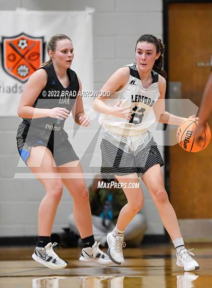 Thumbnail 1 in Oak Grove @ Ledford photogallery.