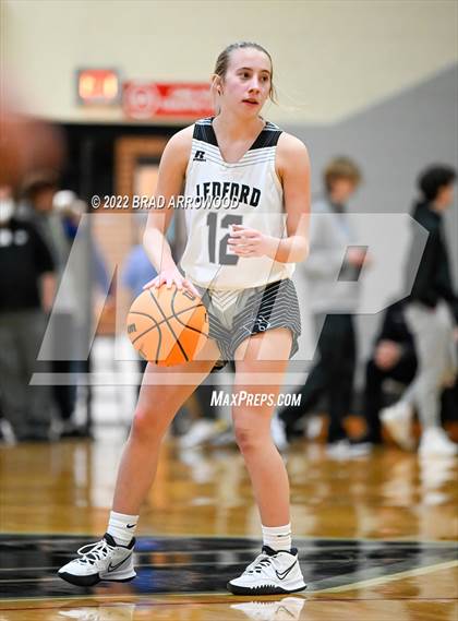 Thumbnail 1 in Oak Grove @ Ledford photogallery.