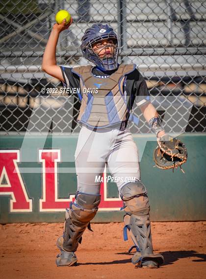 Thumbnail 2 in Chandler vs. Red Mountain photogallery.