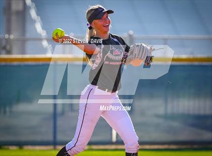 Thumbnail 3 in Chandler vs. Red Mountain photogallery.