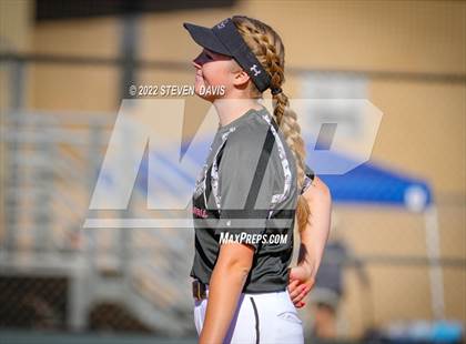 Thumbnail 2 in Chandler vs. Red Mountain photogallery.