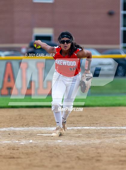 Thumbnail 3 in Rocky Mountain @ Lakewood photogallery.