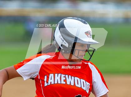 Thumbnail 3 in Rocky Mountain @ Lakewood photogallery.