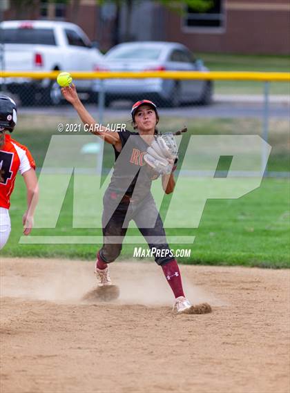 Thumbnail 1 in Rocky Mountain @ Lakewood photogallery.
