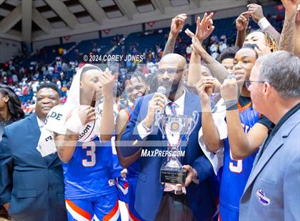 Thumbnail 3 in Westside vs Toombs County (GHSA 2A State Championship) photogallery.