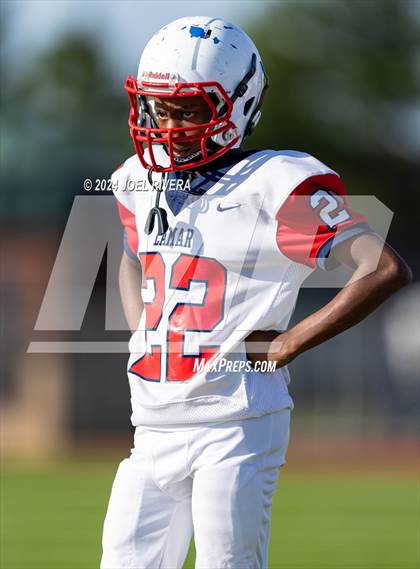 Thumbnail 1 in Houston Lamar @ Seven Lakes photogallery.