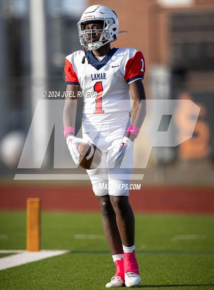 Thumbnail 2 in Houston Lamar @ Seven Lakes photogallery.