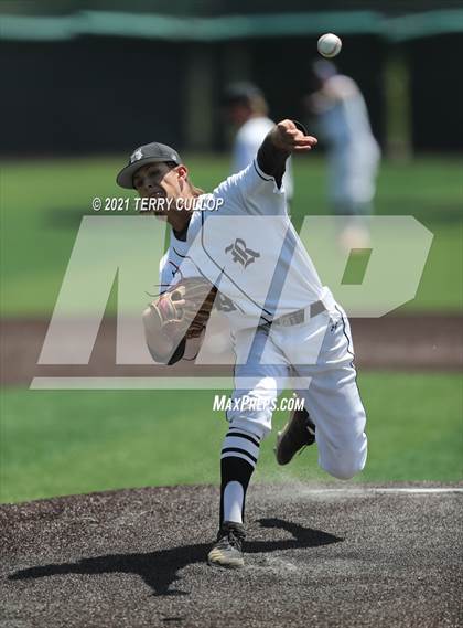 Thumbnail 3 in Bingham vs. Riverton (UHSAA 6A Championships) photogallery.