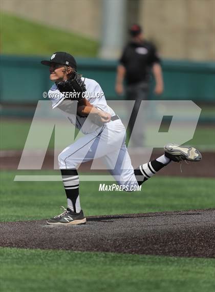 Thumbnail 1 in Bingham vs. Riverton (UHSAA 6A Championships) photogallery.