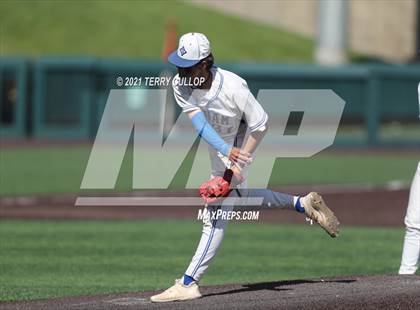 Thumbnail 3 in Bingham vs. Riverton (UHSAA 6A Championships) photogallery.
