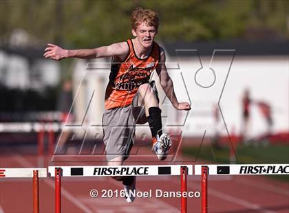 Thumbnail 3 in Burlingame vs. Woodside photogallery.