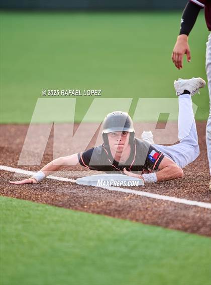Thumbnail 1 in Schulenburg vs. Johnson City (UIL 2A D1 Baseball Regional Semis) photogallery.
