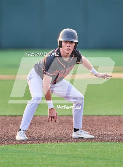 Thumbnail 3 in Schulenburg vs. Johnson City (UIL 2A D1 Baseball Regional Semis) photogallery.