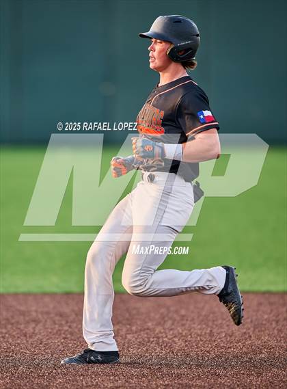 Thumbnail 2 in Schulenburg vs. Johnson City (UIL 2A D1 Baseball Regional Semis) photogallery.