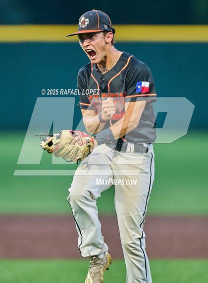 Thumbnail 2 in Schulenburg vs. Johnson City (UIL 2A D1 Baseball Regional Semis) photogallery.